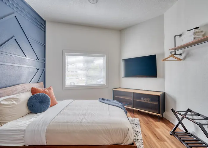 Stay Portland Collection - Bright Brooklyn Studio