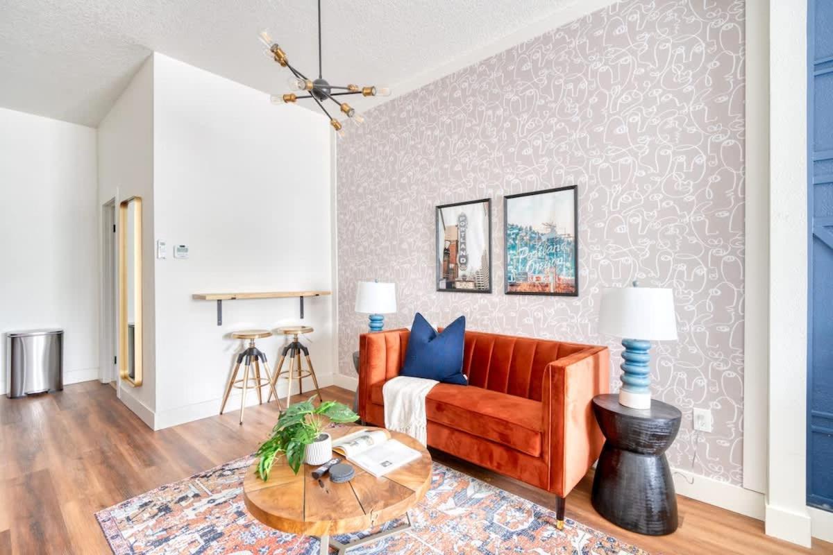 Collection - Bright Brooklyn Apartment